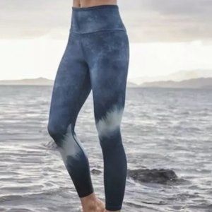 ATHLETA Elation Watercolor Stripe 7/8 Tight